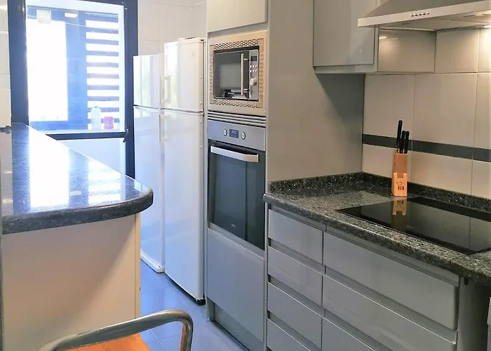 Port Penthouse Vista * Εστεπόνα