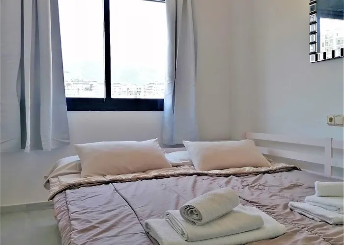 Port Penthouse Vista Εστεπόνα